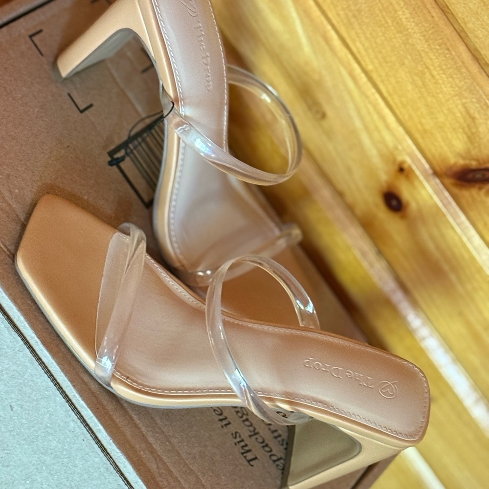 Chic Tan Heeled Sandals with Clear Straps